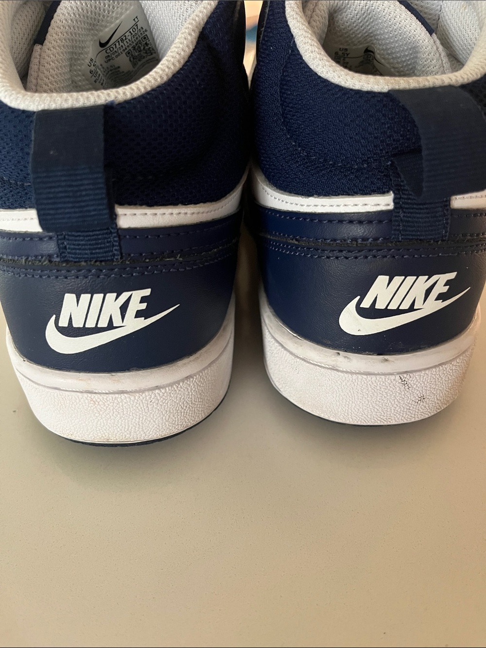 Boys Nike Court Borough Mid - Navy/White size 6.5Y - Picture 8 of 10